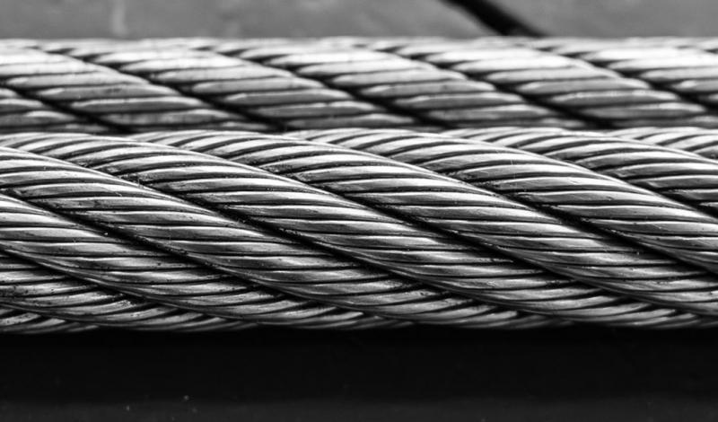 Il ruolo delle funi di acciaio come componenti di sicurezza negli impianti di sollevamento industriali